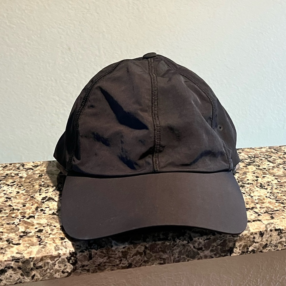 Lululemon Unisex Black Running Cap